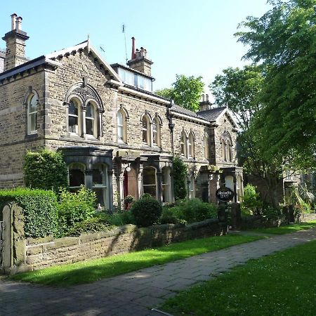 Alexandra Court Bed & Breakfast Harrogate Exterior photo