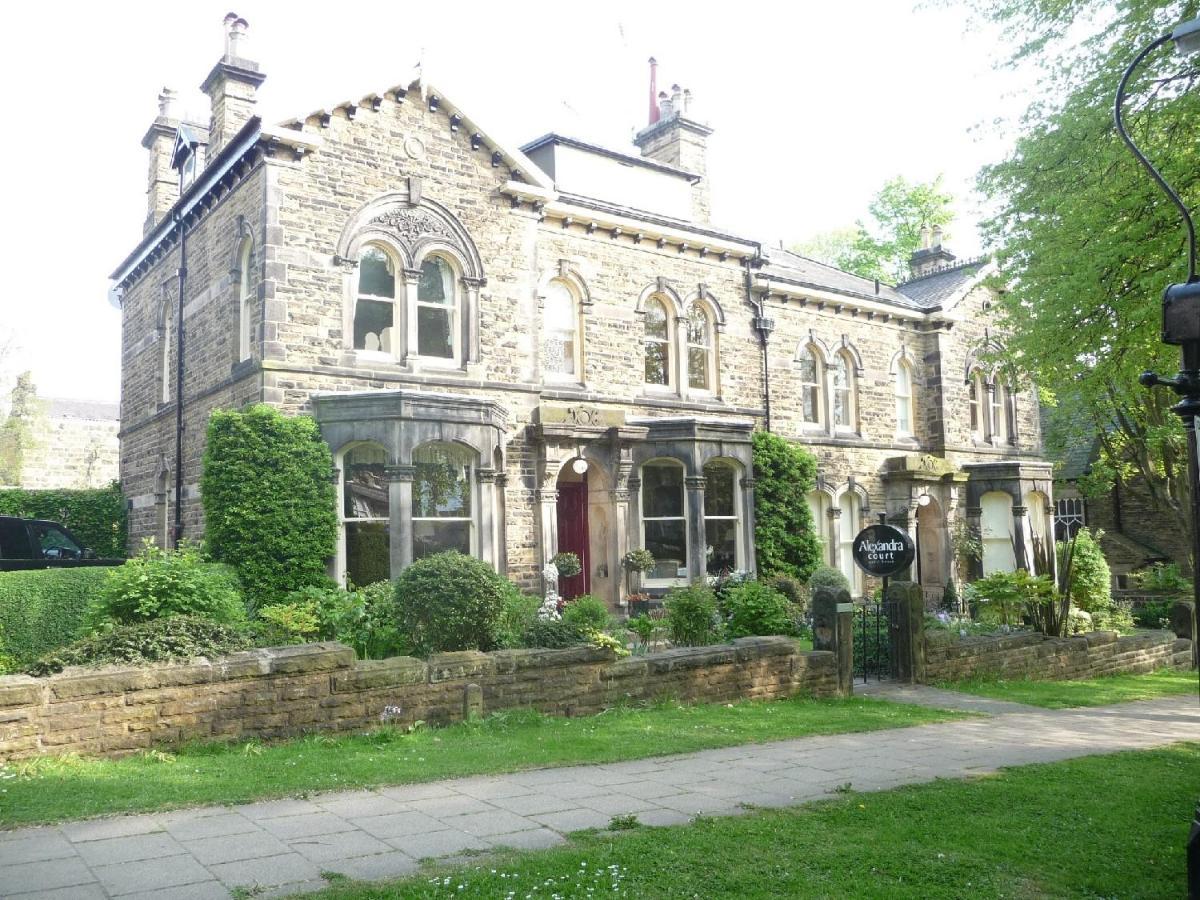 Alexandra Court Bed & Breakfast Harrogate Exterior photo